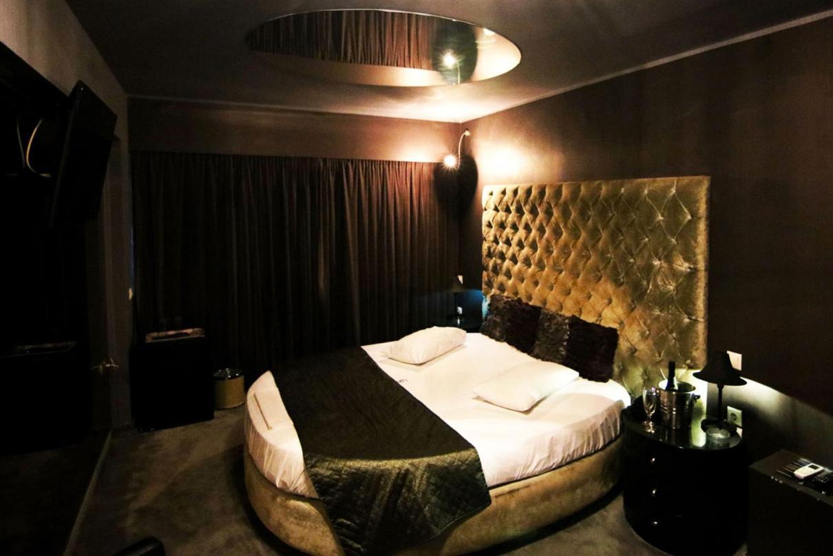 The Crystal Blue Hotel Athens Ngoại thất bức ảnh